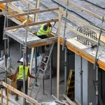Aumenta de 180 euros para um milhão de construções. Primeiro ok na renovação do contrato, recuperação da inflação de 11%