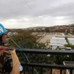 Detritos de foguete na base italiana da Unifil no Líbano. Drone sobre hotel em Bagdá com soldados italianos Meloni: “Intervir em Ormuz seria um passo em direção ao envolvimento”
