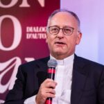 A natureza humana do filho de Deus, em Caraffa di Catanzaro o livro do Padre Antonio Spadaro que inverte a perspectiva do olhar sobre Cristo