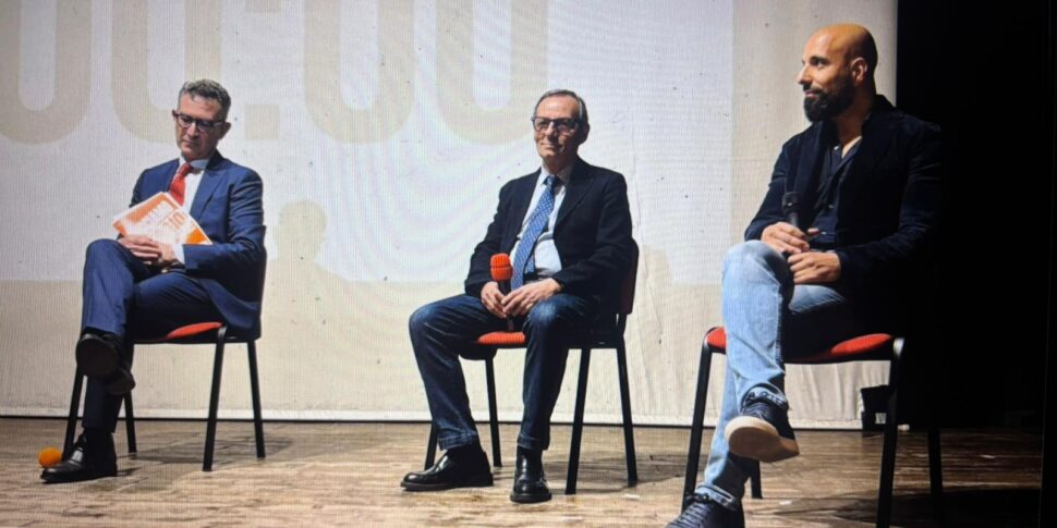 Reggio, está tudo pronto para as primárias. Será a celebração da centro-esquerda