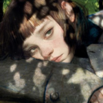 Sirius, a menina com nome de estrela. Nicoletta Verna retorna com um lindo romance ainda ambientado na época da guerra