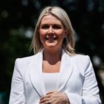 Casa Branca: “A porta-voz Karoline Leavitt está em licença maternidade devido ao nascimento de seu filho”