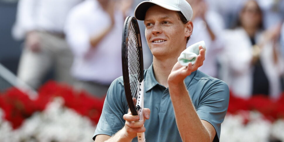 No tênis, o francês Fils venceu em dois sets: Sinner na final em Madrid. Amanhã o jogo contra o Zverev