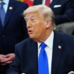 Novos impostos de 25% sobre veículos, Trump reacende as tensões com a Europa. O Parlamento Europeu: “É inaceitável, nós responderemos”