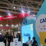 A região da Calábria na Feira do Livro de Turim: segundo e terceiro dias com Brunori, Grande, escritores e sistemas bibliotecários FOTO