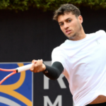 Cobolli à frente em Roma: Atmane derrotado por 7-6/6-3, agora o desafio para as oitavas de final
