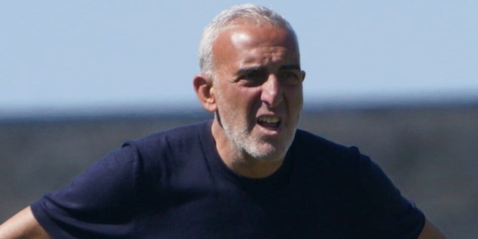 Messina, vá apenas para o campo. Feola conta na defesa