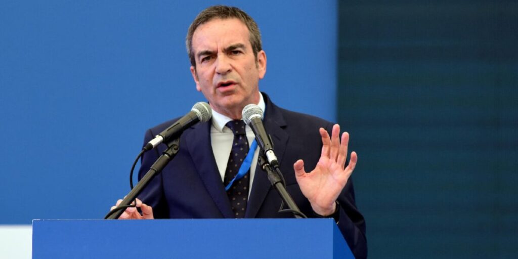 Occhiuto: “A Forza Italia não deve perseguir Vannacci. Nosso partido permanecerá no centro-direita”