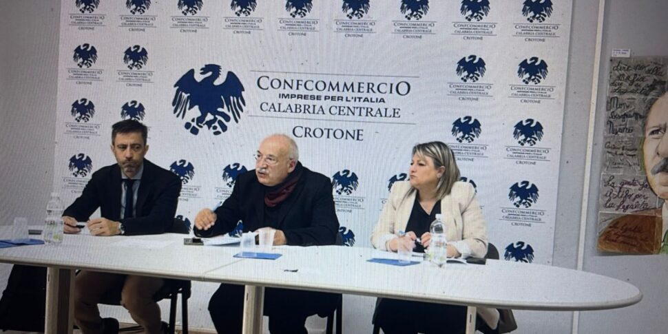 Receita de Crotone de Barresi: uma vasta área com Catanzaro e Vibo