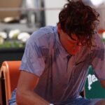 Roland Garros, psicodrama do pecador: crise de calor a um passo da vitória. Ele é eliminado por Cerundolo