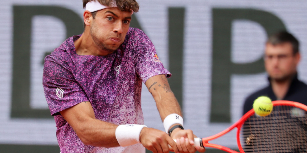 Roland Garros, Cobolli e Itália na história: vence Auger-Aliassime por 3 a 1 e dá semifinal totalmente italiana. No domingo uma seleção italiana jogará pela Copa