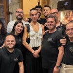Dua Lipa e seu marido Callum Turner encantados por Tropea: blitz romântica após casamento em Palermo