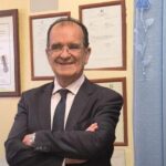 Calábria, o conselheiro regional Enzo Bruno (presidente Tridico) apresenta a proposta de lei de participação