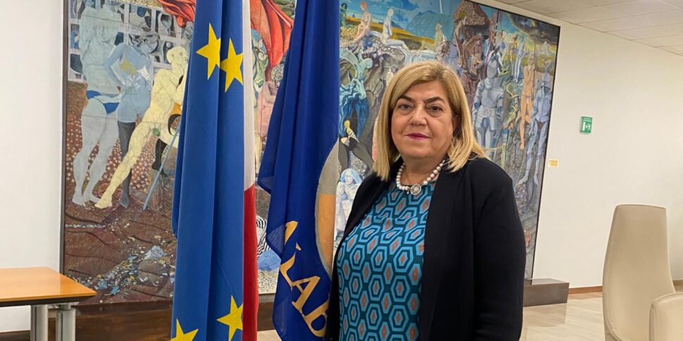 Castrovillari rumo à votação. Anna De Gaio esclarece: “Sem semelhança”