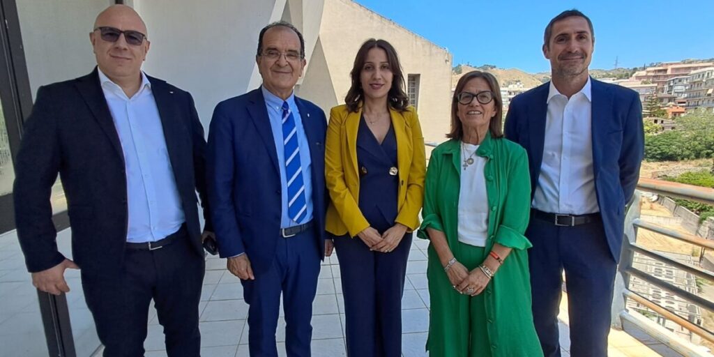Os “perdedores” calabreses respondem a Occhiuto: «O pior exemplo das instituições»