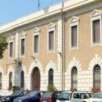 Reggio Calabria, oficial atacado na prisão. O sindicato Osapp: «Tolerância com quem comete crimes, inflexibilidade com o pessoal»