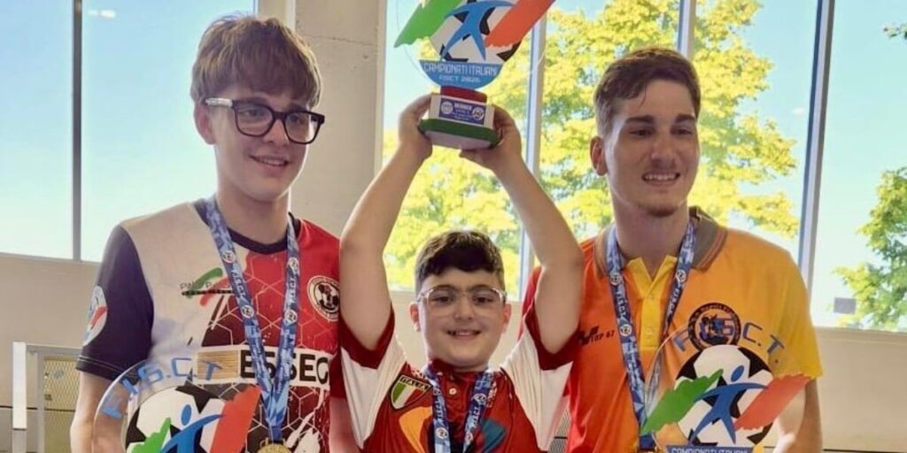 Subbuteo Club Reggio Calabria, um tricolor que vale o dobro: Averna se confirma campeão italiano Sub 12, Citrigno chega perto do título de Veterano