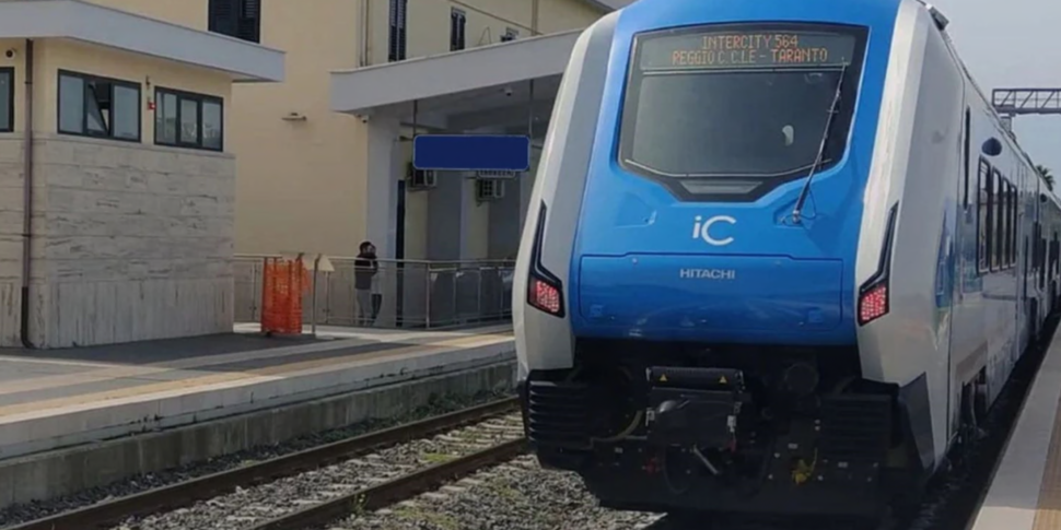 Transporte, o PD no ataque: «Crotone isolado e contornado. Deixe o Voce Council sair da hibernação"