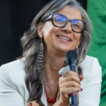 O compromisso de todos com a justiça e a paz. Aplaudido encontro com Francesca Albanese em Messina