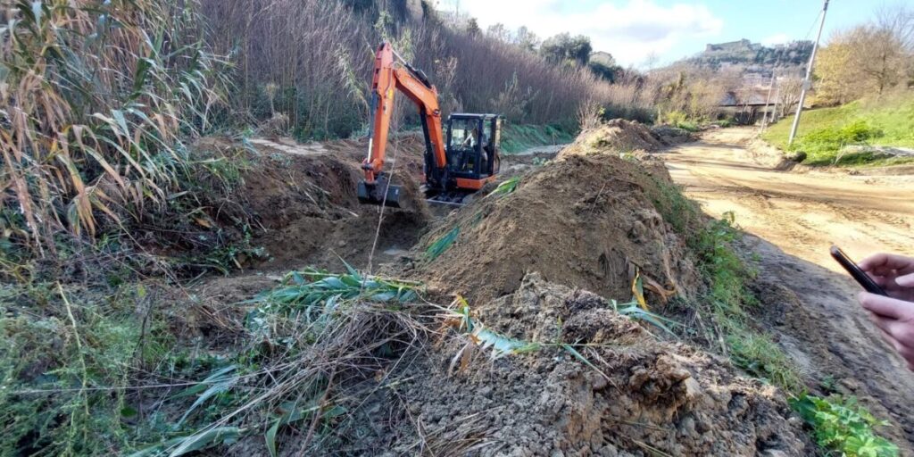 Cosenza, o Município pede à Calábria Verde que limpe Crati e Busento antes do inverno