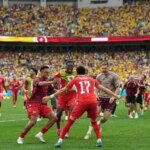 A Suíça se classificou pela última vez para as quartas de final, depois de um empate em 0 a 0 aos 120 minutos, derrotou a Colômbia nos pênaltis