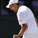 Cobolli nas quartas de final em Wimbledon: «Agora vou me recuperar com sorvete e macarrão de tomate, mas preciso de uma casa...»