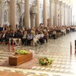 Messina homenageia Ninni Panzera: multidão e emoção na Catedral. “Ele passou a vida dando beleza aos outros”