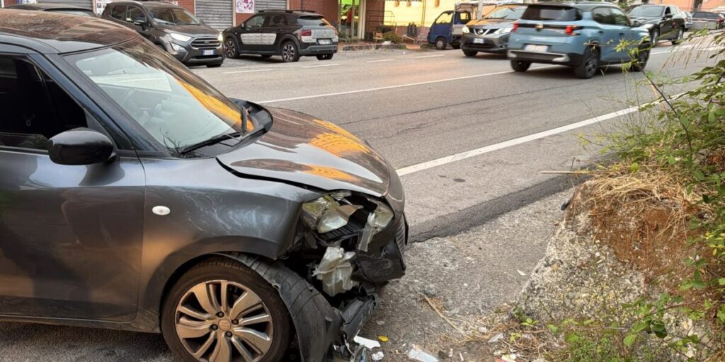 Pizzo, desmaia ao volante e bate em uma parede: gravemente ferido. Transferido por ambulância aérea para Catanzaro