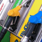 Preços da gasolina e do gasóleo em alta: em cinco dias um depósito cheio custa até mais 3 euros