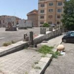 Reggio, apelo ao prefeito por decoro antes da Festa da Consolação: «A Piazza del Popolo deve ser devolvida à cidade»