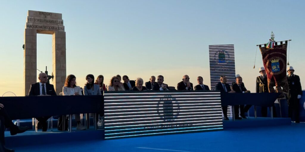 Reggio, juramento de Cannizzaro entre aplausos de concidadãos e Tajani: "Conheço o prefeito, ele dará o seu melhor" FOTO