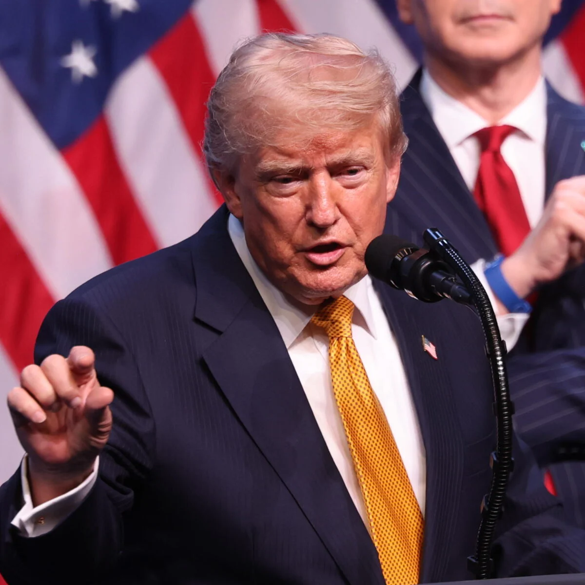 epa13098800 O presidente dos EUA, Donald Trump, fala durante uma conferência de imprensa na cimeira da OTAN de 2026 em Ancara, Turquia, 8 de julho de 2026. A Cimeira da OTAN acontece de 7 a 8 de julho. EPA/GEORGI LICOVSKI