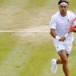 Wimbledon, Cobolli vence Khachanov em cinco sets e vence as oitavas de final.