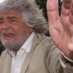 Grillo ataca o M5: a política tinha que mudar, mas a política mudou o Movimento