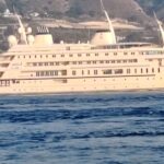 Al Said, o megaiate do Sultão de Omã cruza o Estreito de Messina