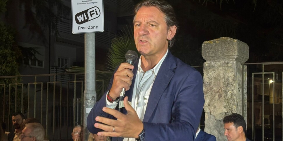 Jovanotti na Calábria, Tridico agradece mas... varinha: «A Região não se governa por gostos»