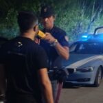 «Esta noite vou conduzir»: a polícia de trânsito entre os jovens da vida nocturna calabresa para promover uma condução segura