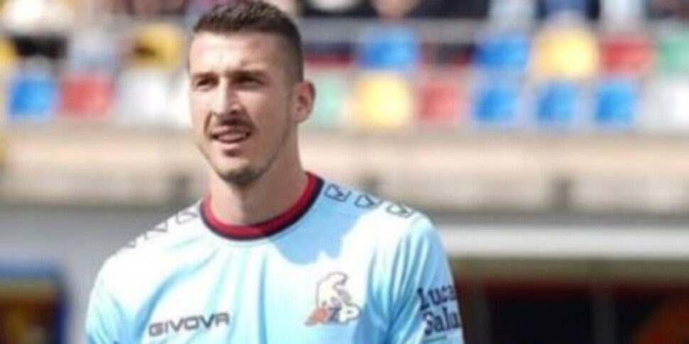 Crotone, três certezas para Greco: Merelli, Zunno e Musso permanecem, mas nenhuma é intransferível