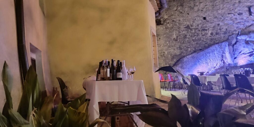 Grimaldi Enoica Co‑Wine Festival: no dia 5 de setembro a vila se ilumina com a história do vinho da Calábria