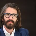 Leonardo Maria Del Vecchio deixa todas as funções na EssilorLuxottica: gestão de empresa “distante” e “impessoal”
