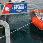 Marina de Vibo, trágica véspera de 15 de agosto: colisão entre um barco e um bote no porto. Um jovem está morto, quatro estão feridos: uma menina está gravemente ferida