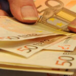 O custo das contas correntes em Itália aumentou 23% em 10 anos. Em Crotone o valor mais baixo: 9.679 euros