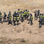 Tensão em Fnideq: Polícia marroquina dispersa centenas de migrantes na fronteira com Ceuta