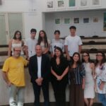 Crotone, jovens ideias que se tornam realidade: o prefeito Vincenzo Voce conhece as crianças de "DesTeenAzione"
