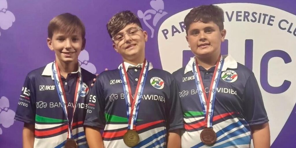 A Itália de Subbuteo tem coração de amaranto. Em Paris, Reggio domina a Copa do Mundo Sub-12