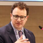Inteligência artificial fora de controle, a Anthropic lança o apelo: vá devagar. Musk e Altman concordam