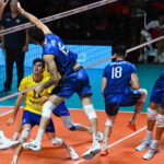 O Italvolley masculino “dança” mesmo na chuva. Um show único em Nápoles e na Suécia derrotada por 3 a 0
