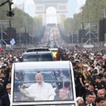 Estrela Leone na Champs-Elysees, 800 mil na missa. O Papa encoraja os católicos franceses: “Não se escondam, renovem a nação”