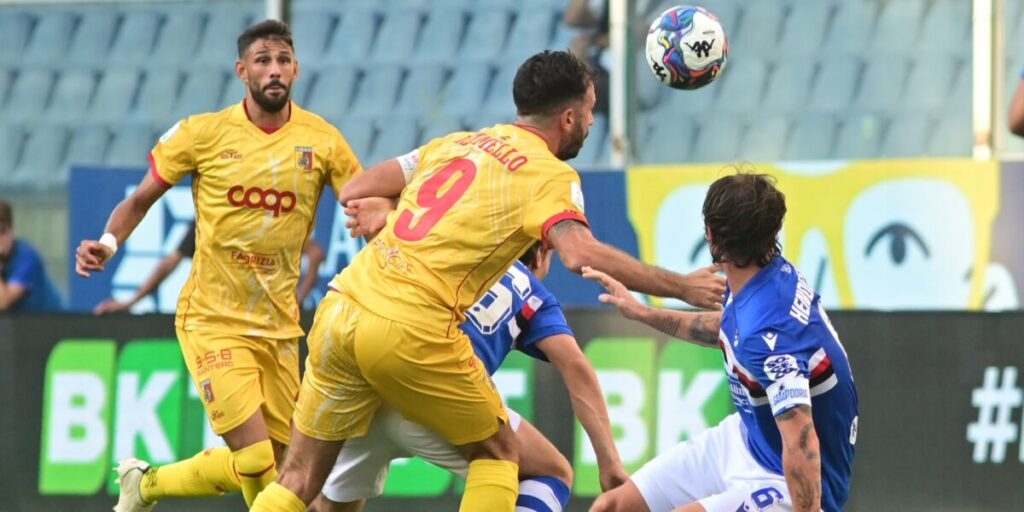 Catanzaro, o “manual” das oportunidades desperdiçadas: avança e joga com dez homens, mas Sampdoria comemora no Marassi FOTO