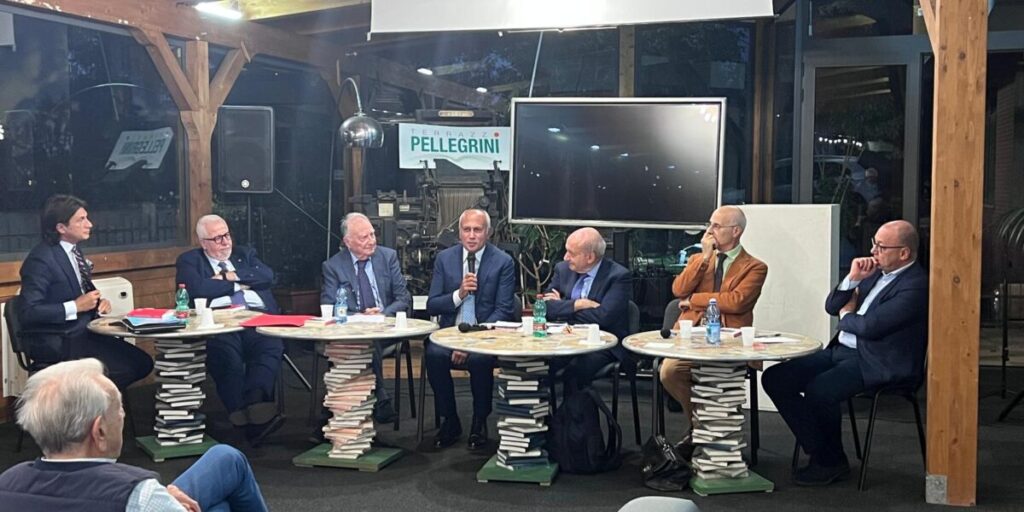 Constituição, Prefeito Franz Caruso: “A Carta não pode ser tocada: vamos voltar à representação proporcional para dar novamente ao povo escolha”